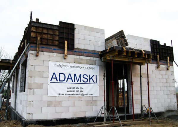 budowanie domów złotniki firma adamski