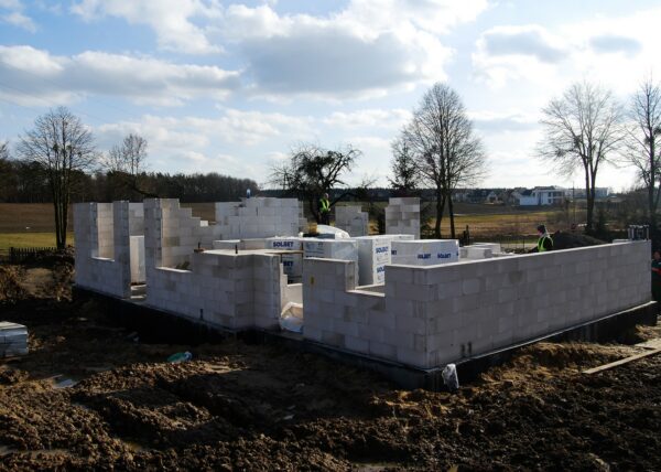 budowanie domów złotniki firma adamski