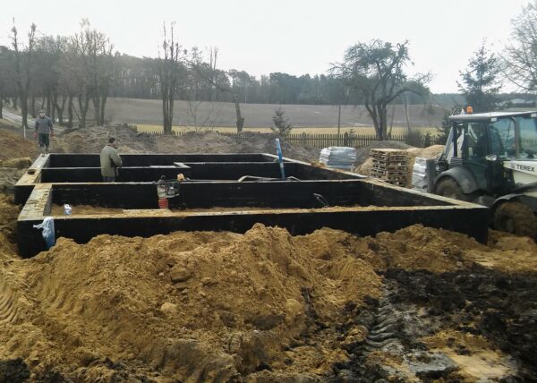 budowanie domów złotniki firma adamski