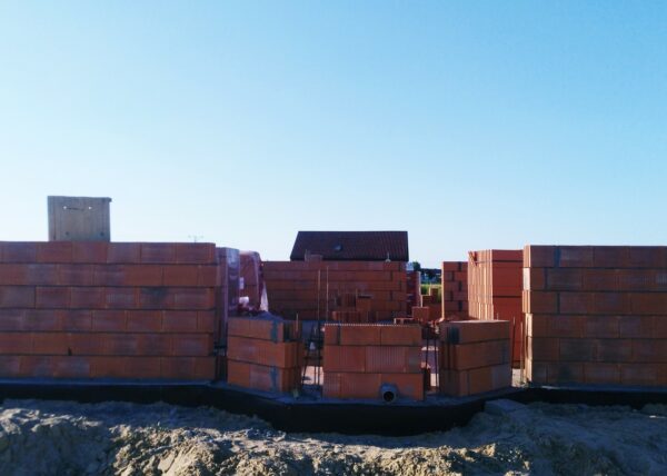 firma adamski buduje domy w Chludowie