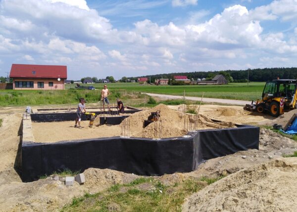 firma adamski buduje domy w Chludowie