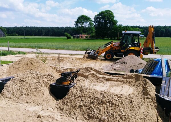 firma adamski buduje domy w Chludowie