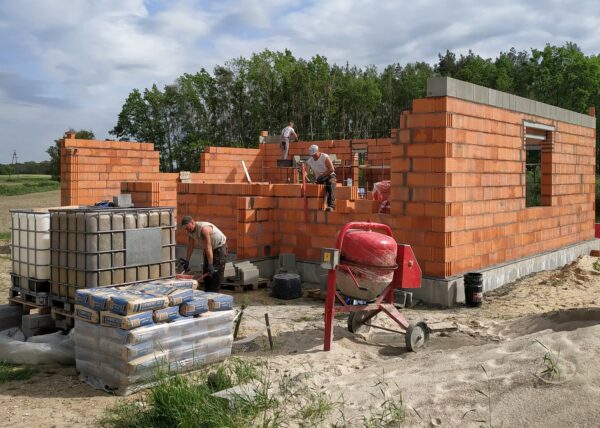 Budowa w Golęczewie - wykonała firma budowlana Adamski Zielątkowo