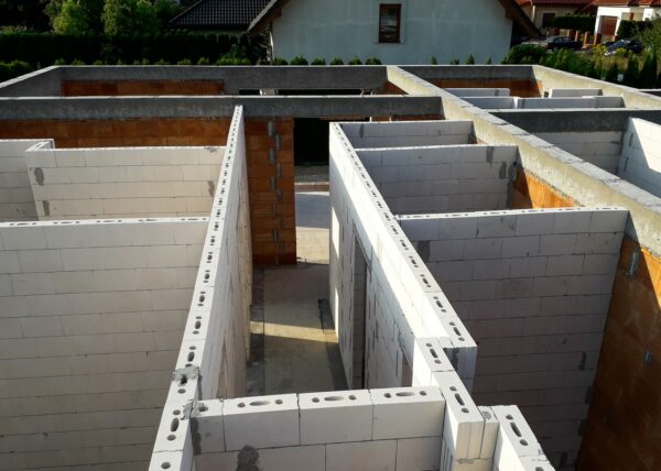 firma budowlana Adamski gmina suchy las