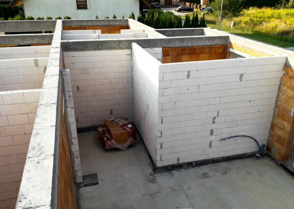 firma budowlana Adamski gmina suchy las