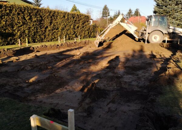 dom w motylkach złotniki