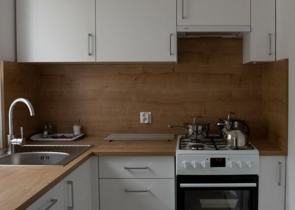 Remont kawalerki - firma budowlana Adamski, Suchy Las