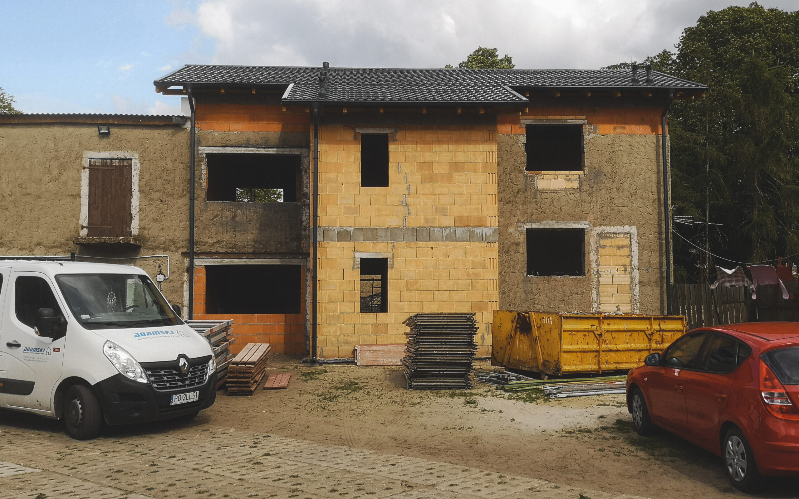 PRZEBUDOWA I ELEWACJA W GOLĘCZEWIE